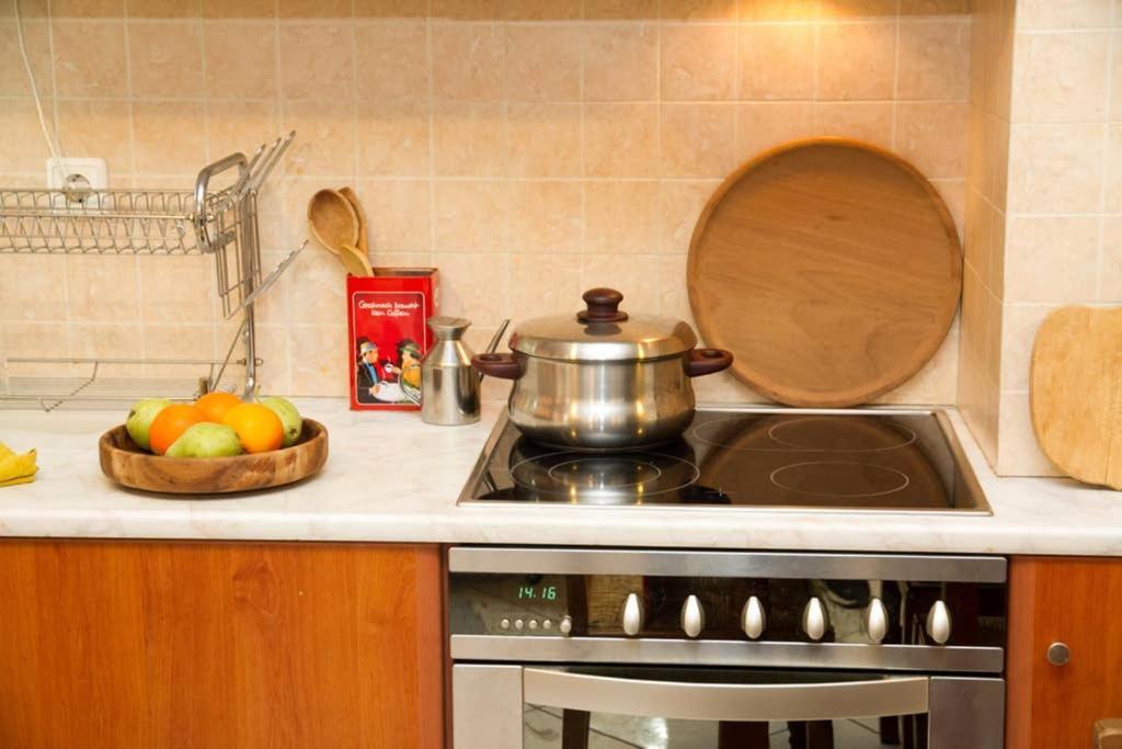Spacious Family Flat Near Parthenon Free Parking Athens Ngoại thất bức ảnh
