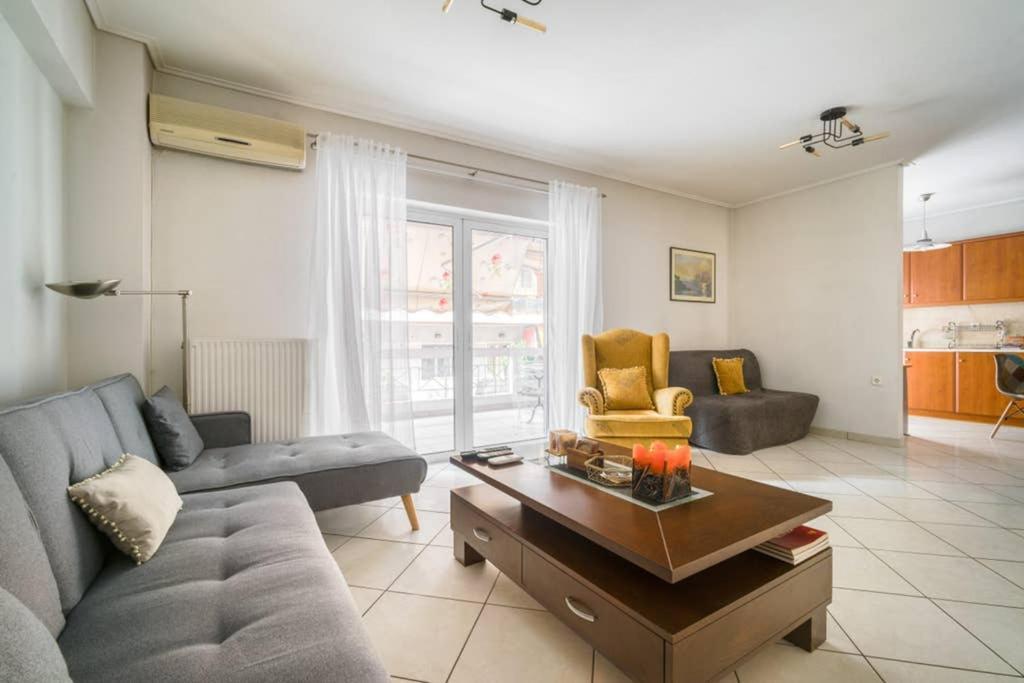 Spacious Family Flat Near Parthenon Free Parking Athens Ngoại thất bức ảnh